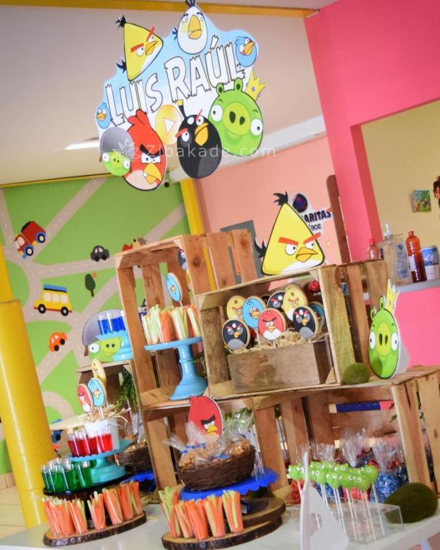 تم تولد پرندگان خشمگین - Angry Birds